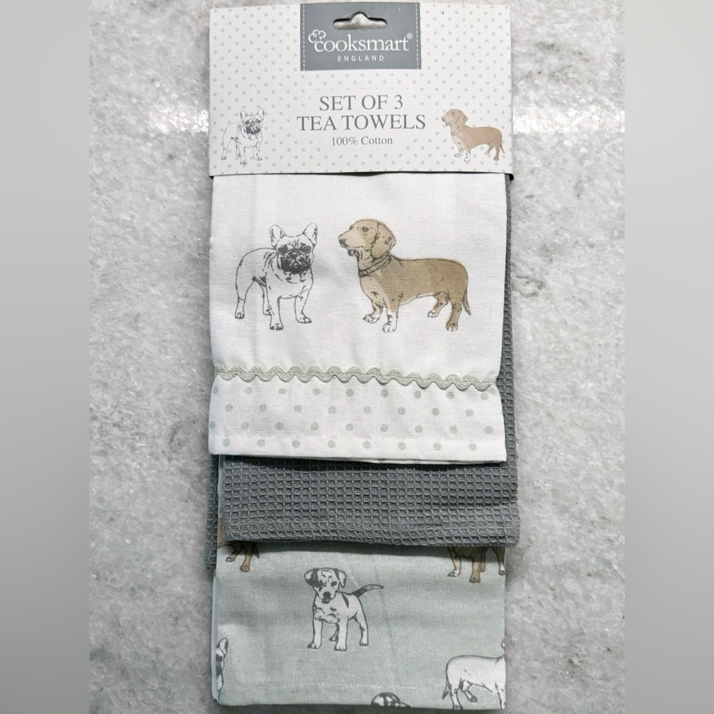 New Dog Theme Kitchen Tea Towels Set of 3 - Dachshund, Pug, Bulldog, Beagle - Picture 7 of 8